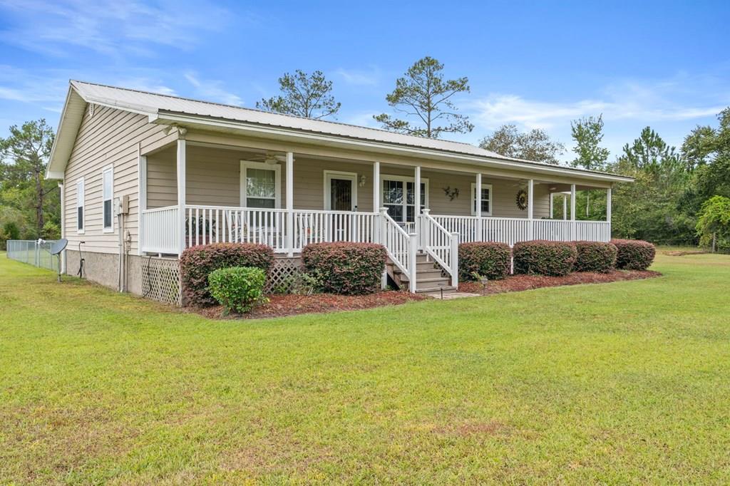 821 Mace Martin Rd, Wewahitchka, FL 32465
