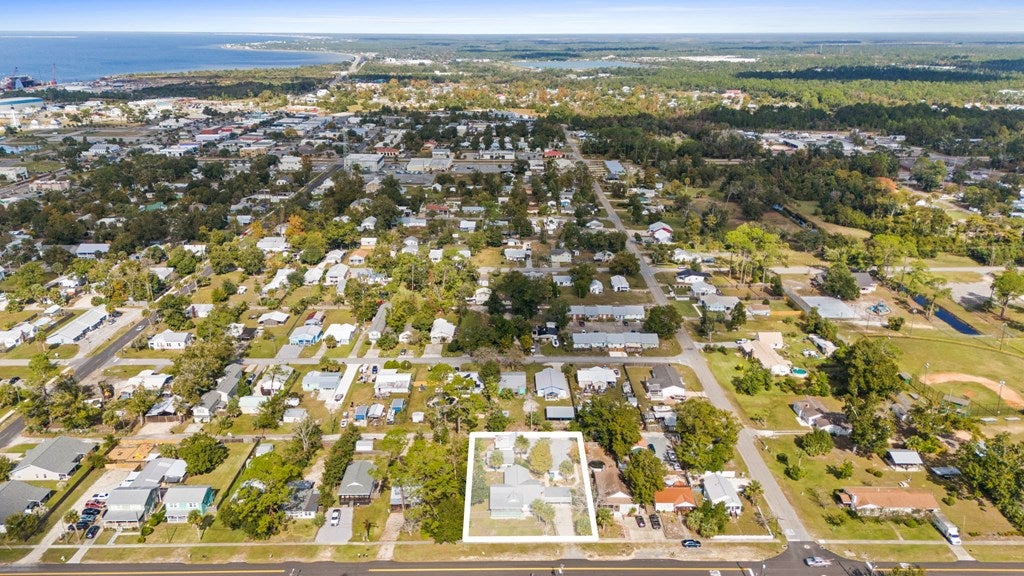 605 10 St, Port Saint Joe, FL 32456 photo