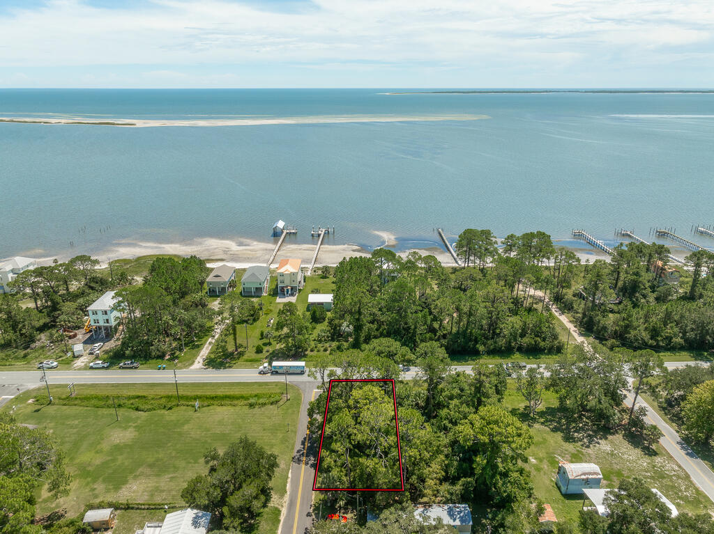 2183 Highway 98, Lanark Village, FL 32323