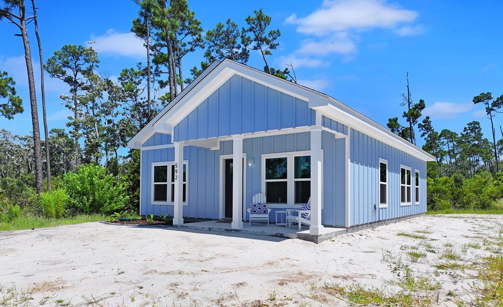 592 Bonnet St, Port Saint Joe, FL 32456 photo