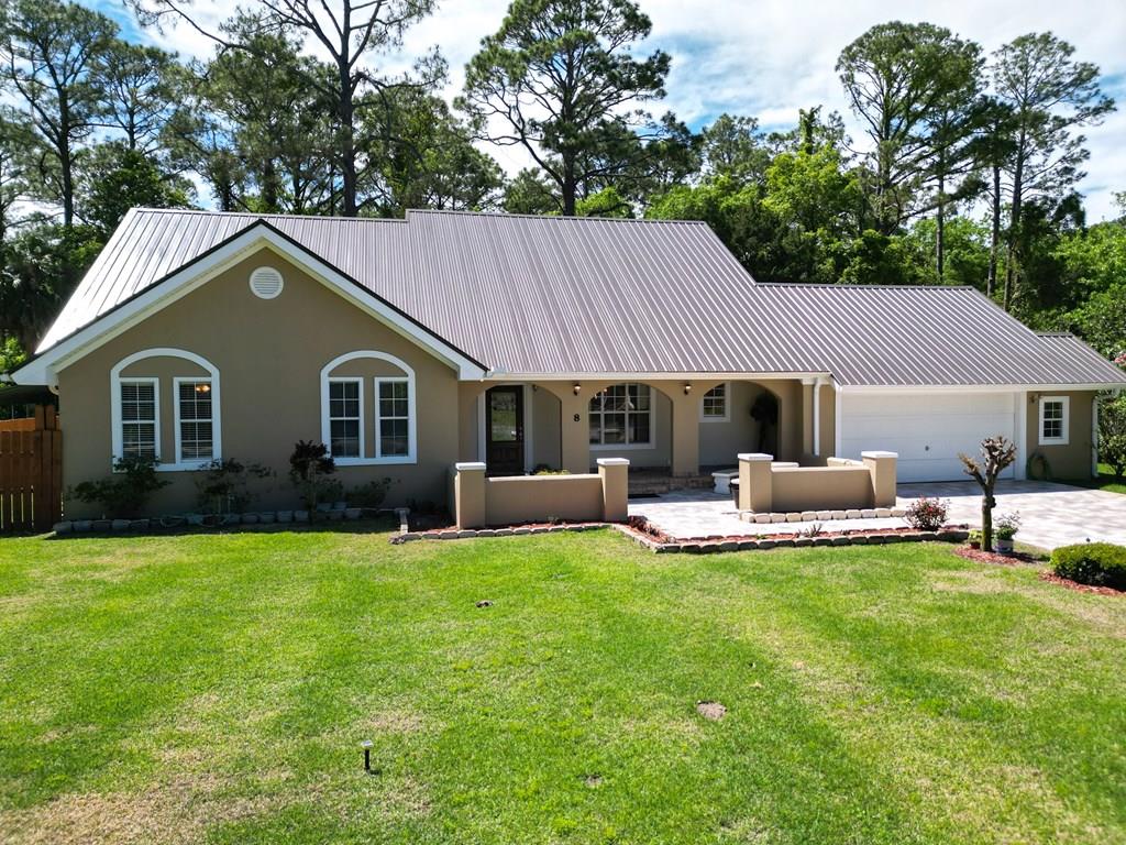 8 Apalachee St, Apalachicola, FL 32320