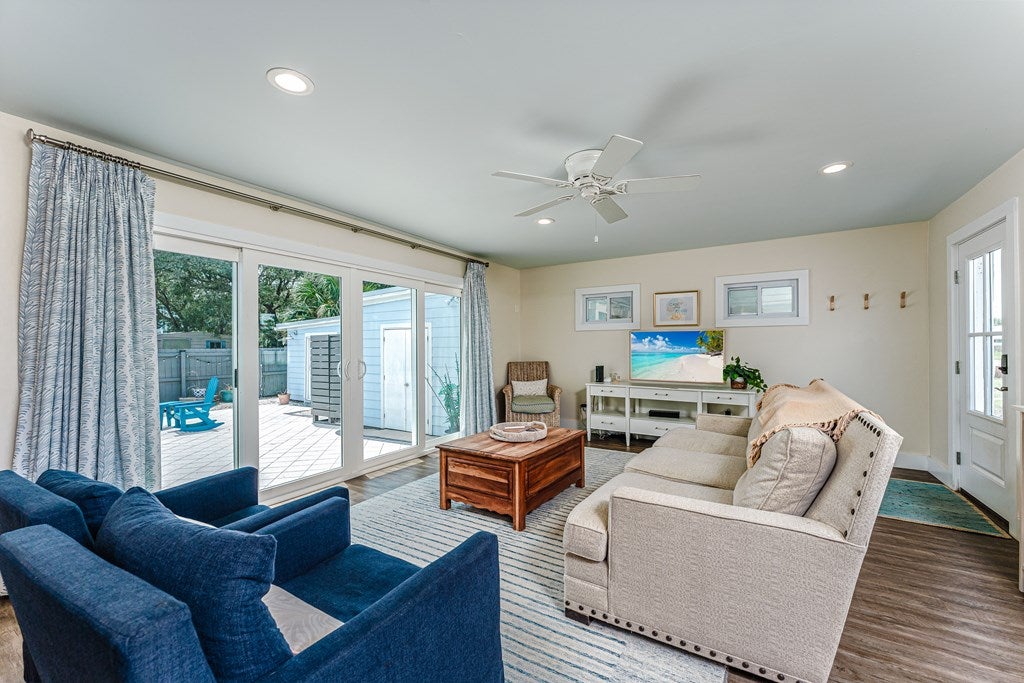 138 Atlantic St, Port Saint Joe, FL 32456 photo
