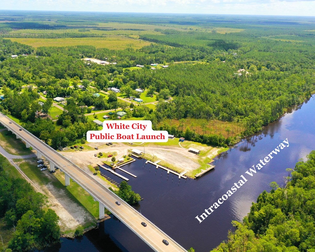 5581 Highway 71 S, Wewahitchka, FL 32465 photo