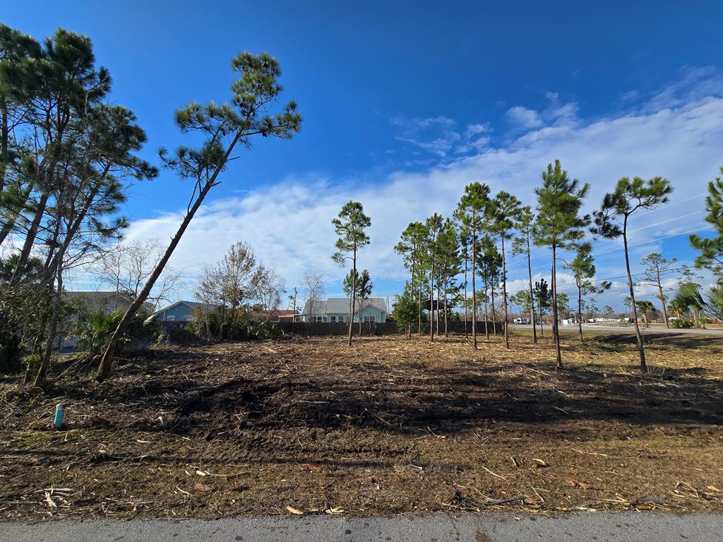 429 7 St, Mexico Beach, FL 32456