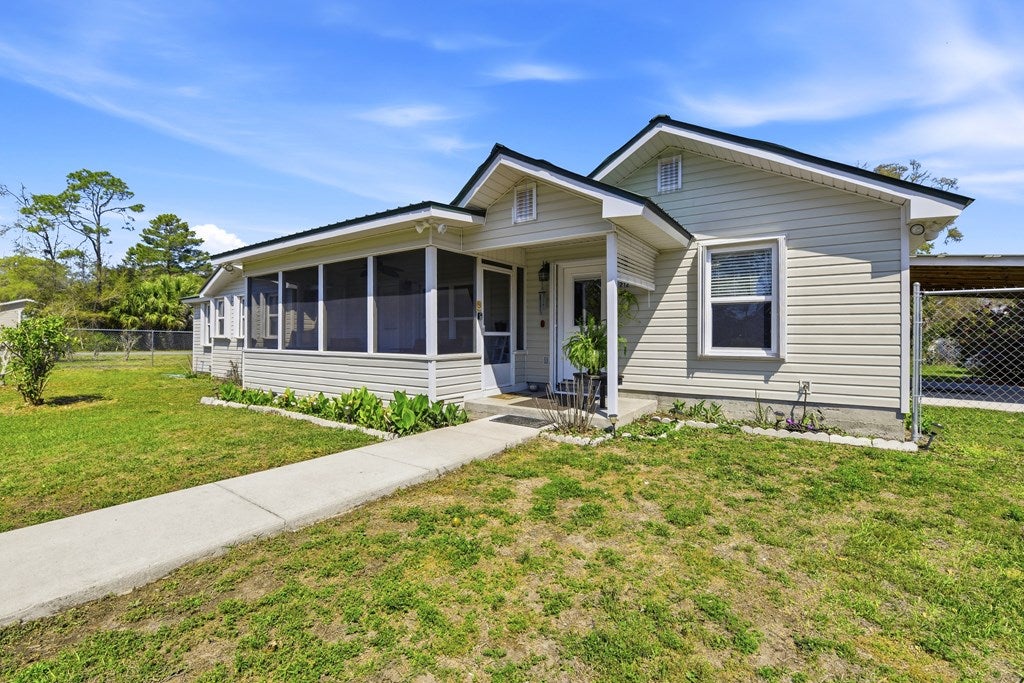 212 NW Avenue C, Carrabelle, FL 32322 photo