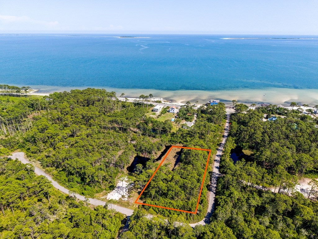 125 Bay Magnolia Ln, Carrabelle, FL 32322 photo