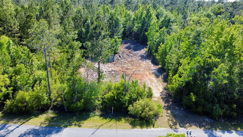 2 Bay City Rd, Wewahitchka, FL 32465