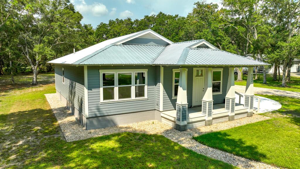 132 Putnal St, Carrabelle, FL 32322