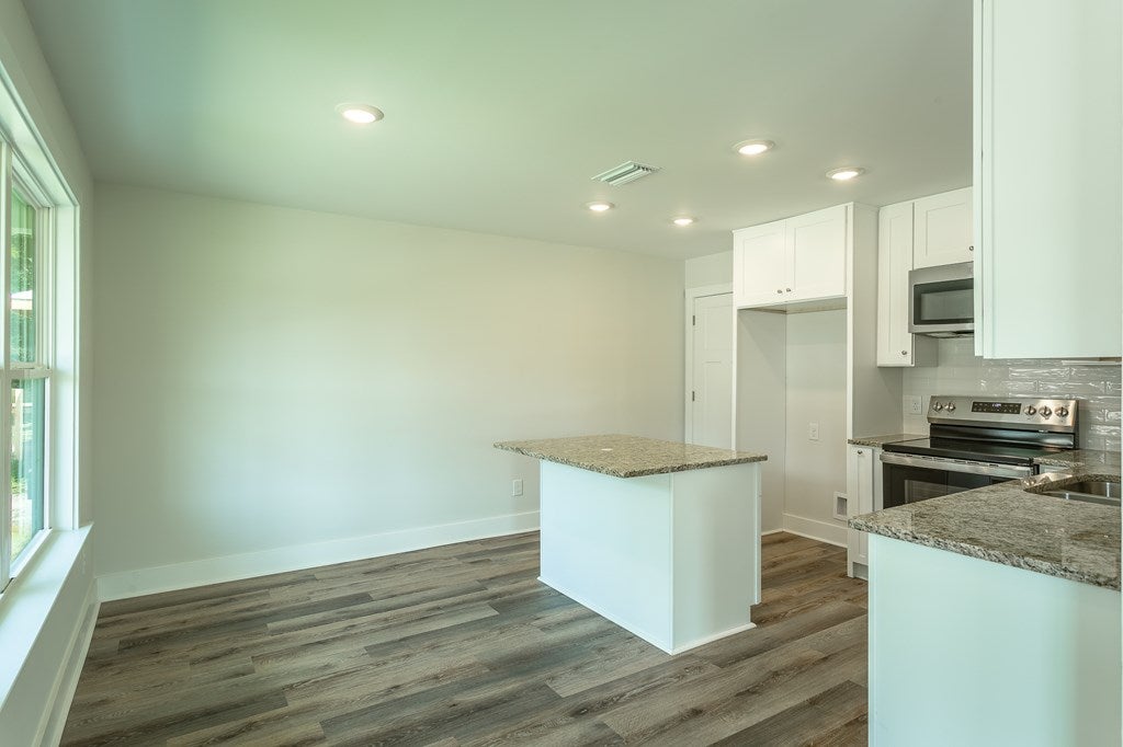 215 15 St, Apalachicola, FL 32320 photo