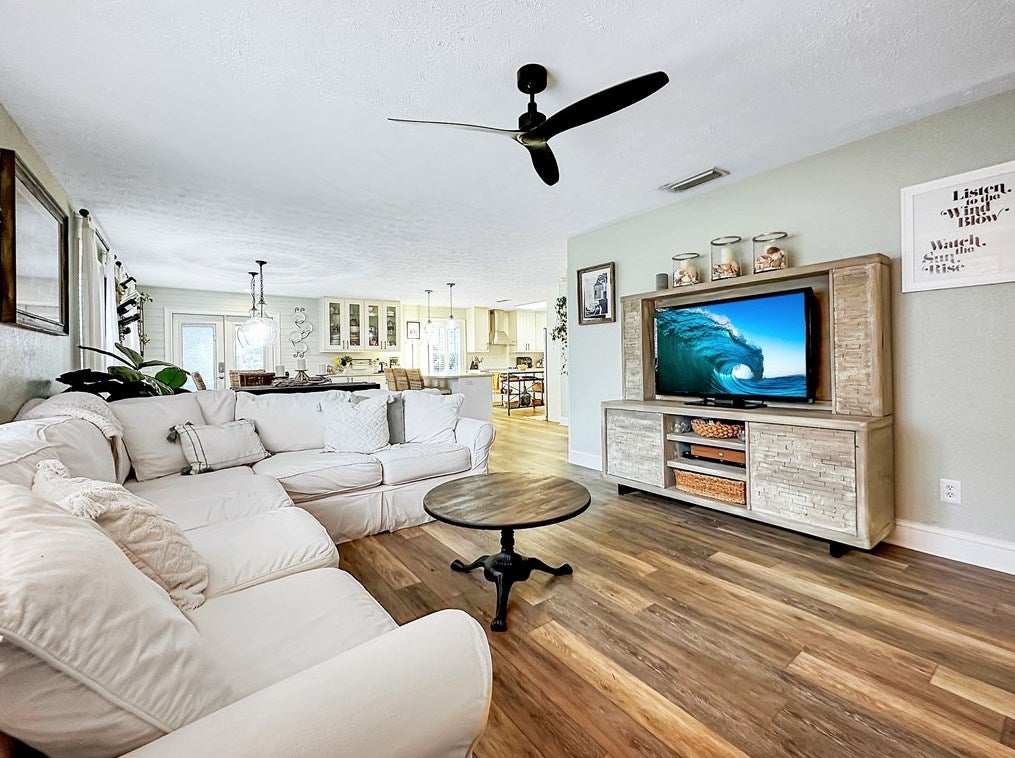 802 Marvin Ave, Port Saint Joe, FL 32456 photo