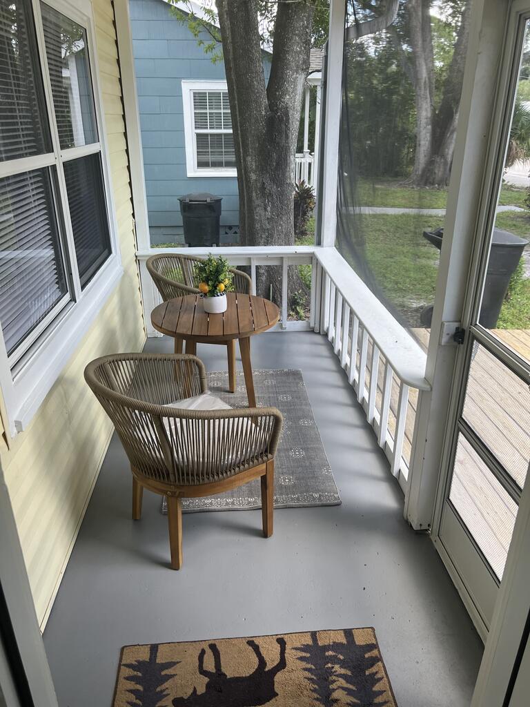 1821 34 Ave, Saint Petersburg, FL 33713 photo
