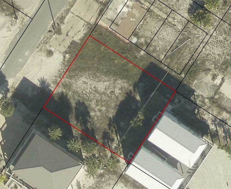 121 42 St, Mexico Beach, FL 32456 photo