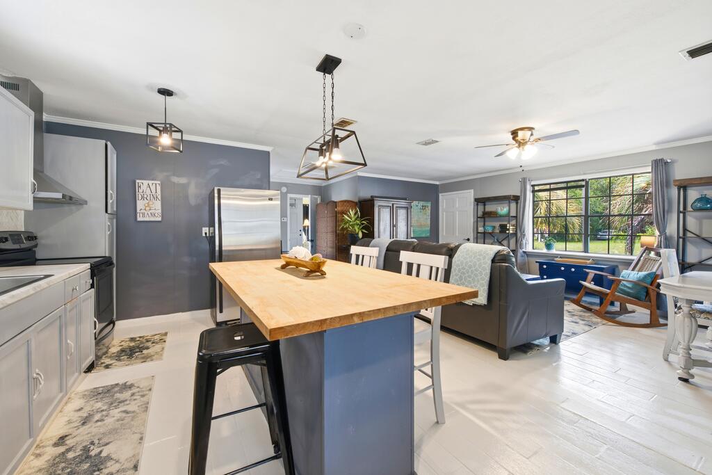 607 3 Rivers Rd, Carrabelle, FL 32322 photo