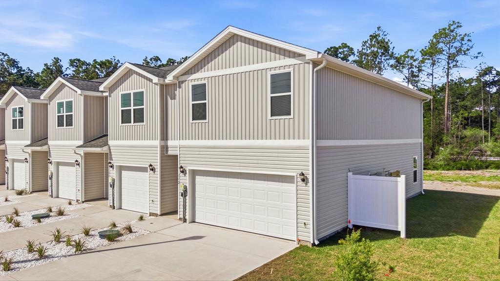 312 Chateau Ln, Port Saint Joe, FL 32456