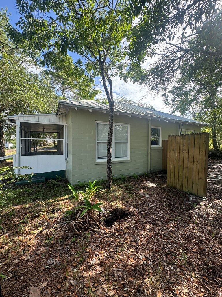 102 104 SE 1 St, Carrabelle, FL 32322 photo