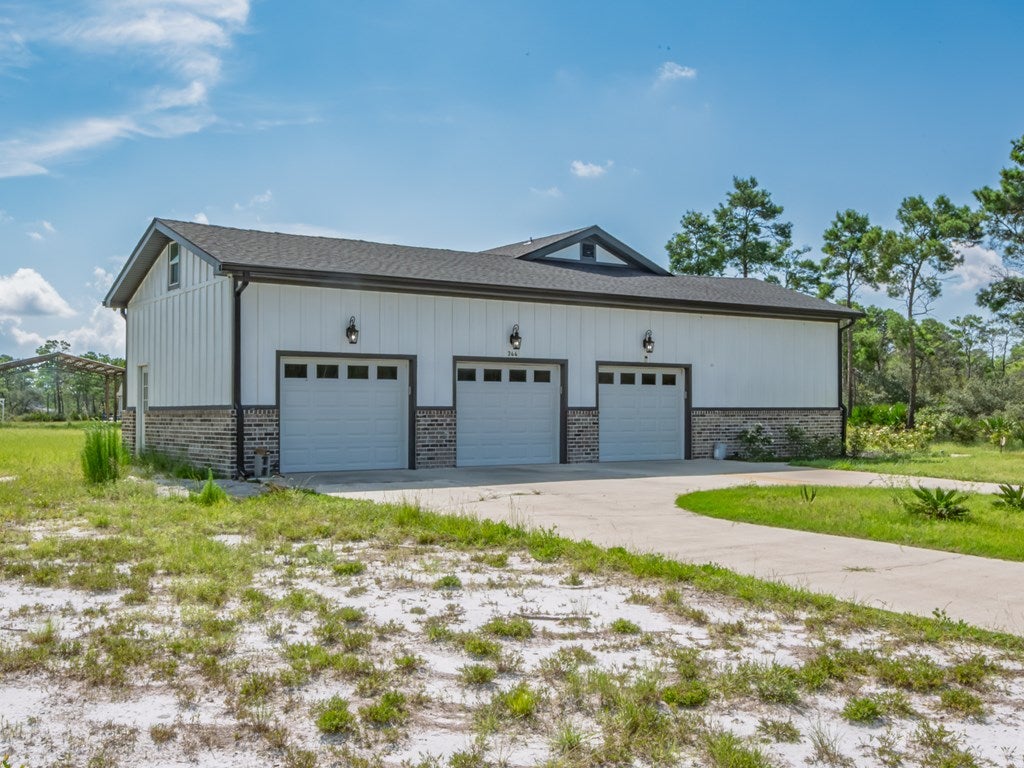 344 Lily Cir, Eastpoint, FL 32328 photo
