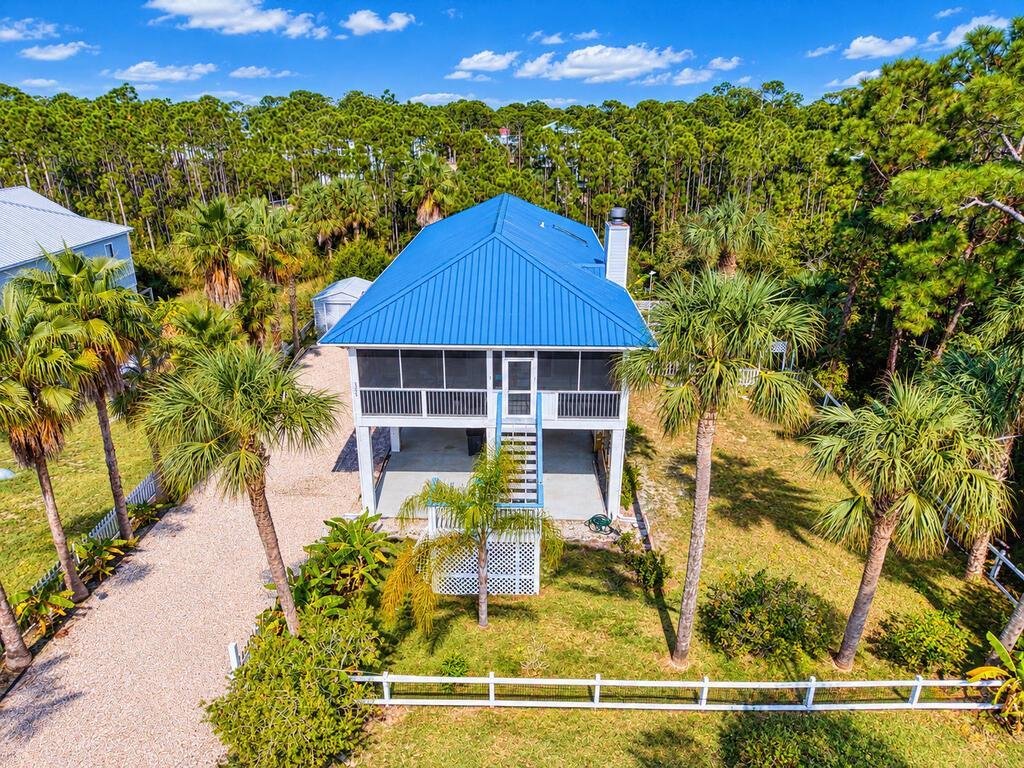 323 Bradford St, St. George Island, FL 32328