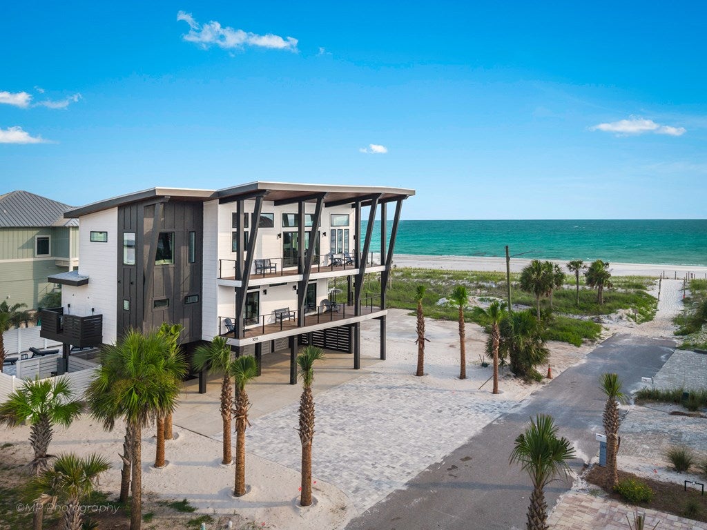 105 S 26 St, Mexico Beach, FL 32456 photo