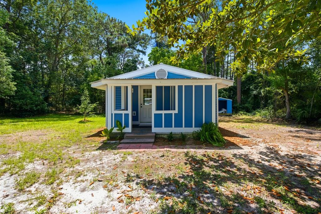 1209 1 St, Carrabelle, FL 32322