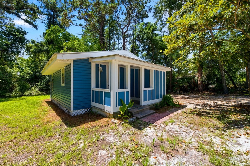 1209 NE 1 St, Carrabelle, FL 32322 photo