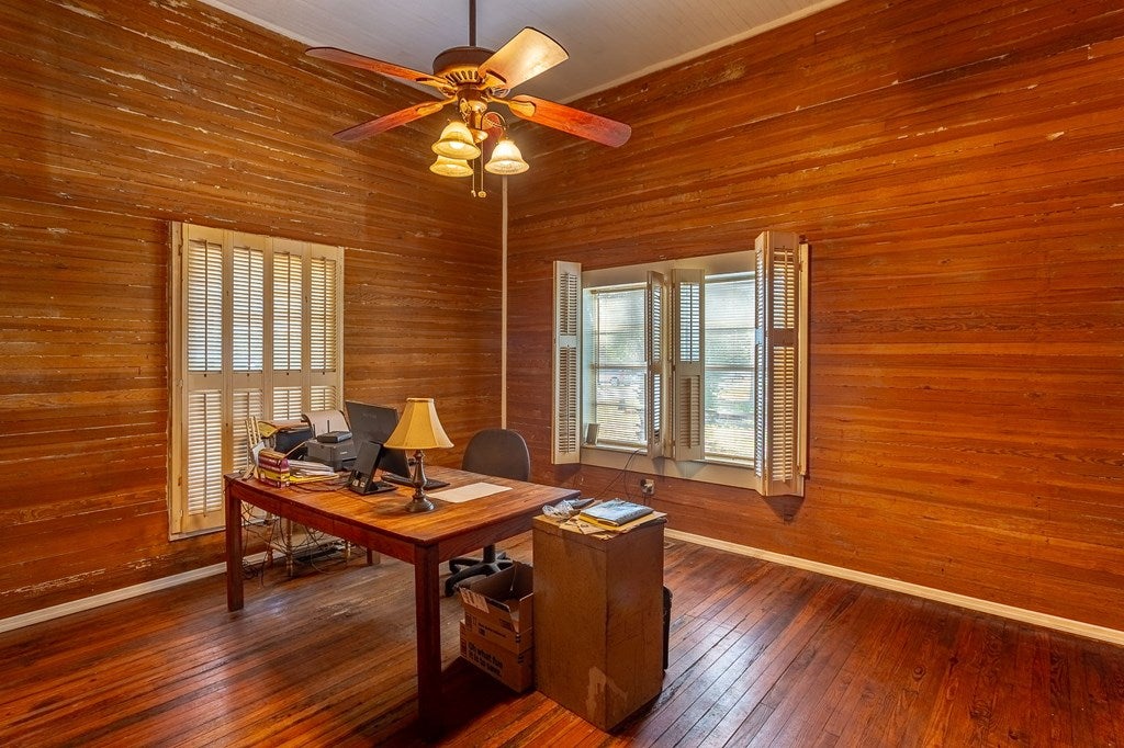 100 14 St, Apalachicola, FL 32320 photo
