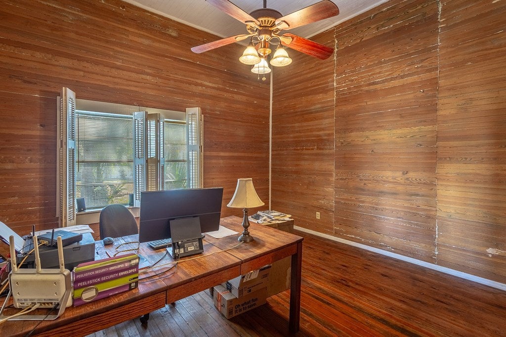 100 14 St, Apalachicola, FL 32320 photo