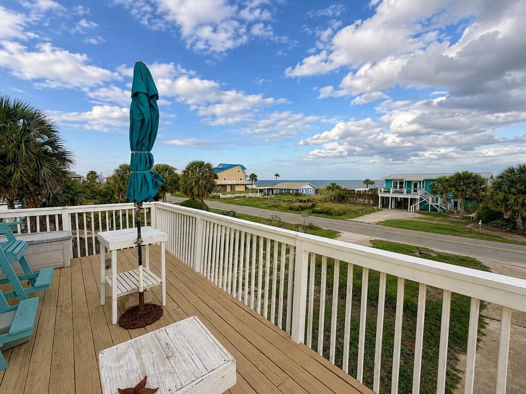 633 E Gorrie Dr #1, St. George Island, FL 32328 photo