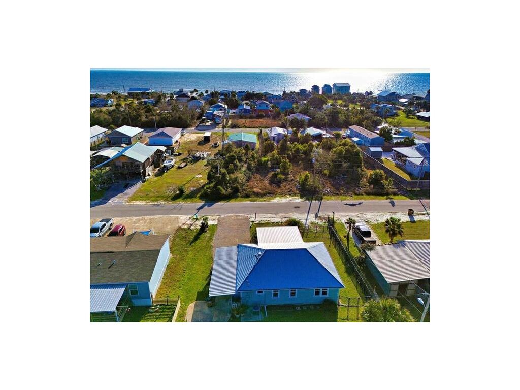 9230 Olive Ave, Port Saint Joe, FL 32456 photo