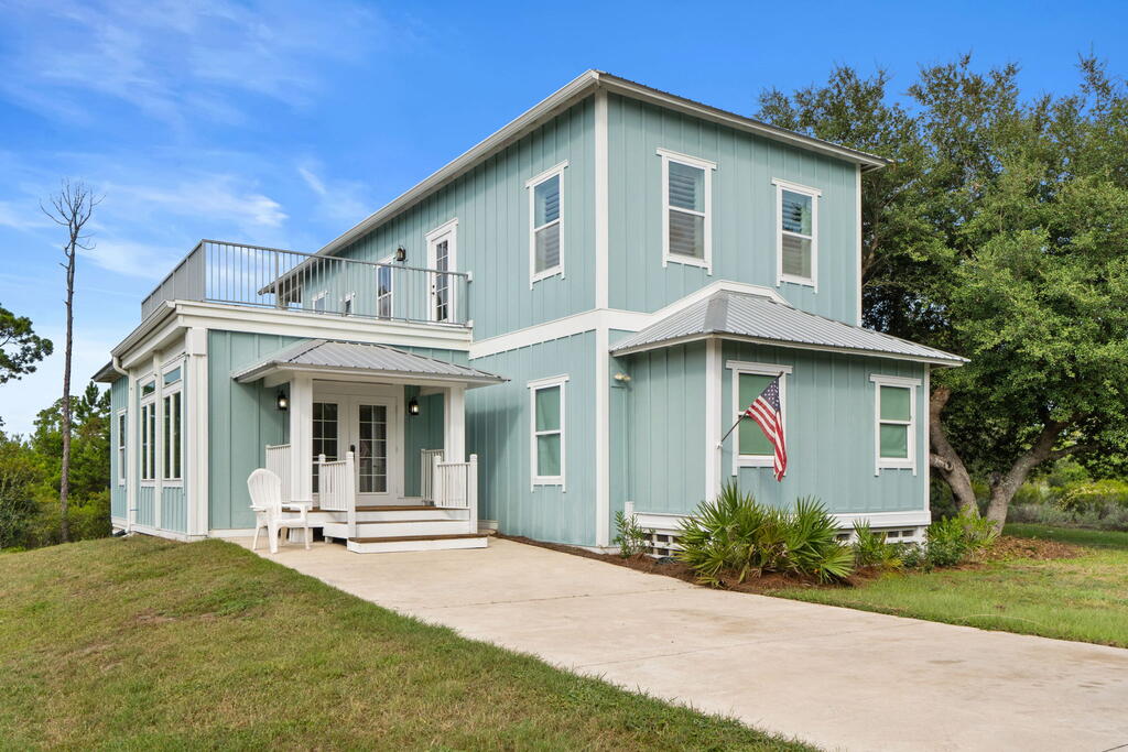 221 Sting Ray Ln, Port Saint Joe, FL 32456