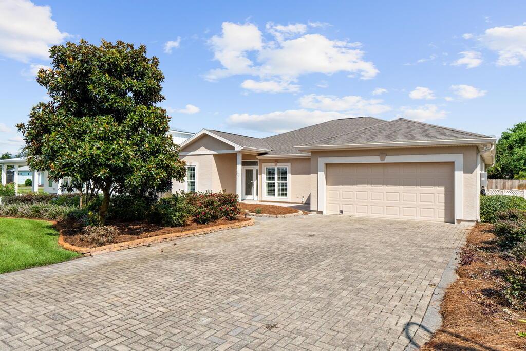 105 White Blossom Trl, Port Saint Joe, FL 32456