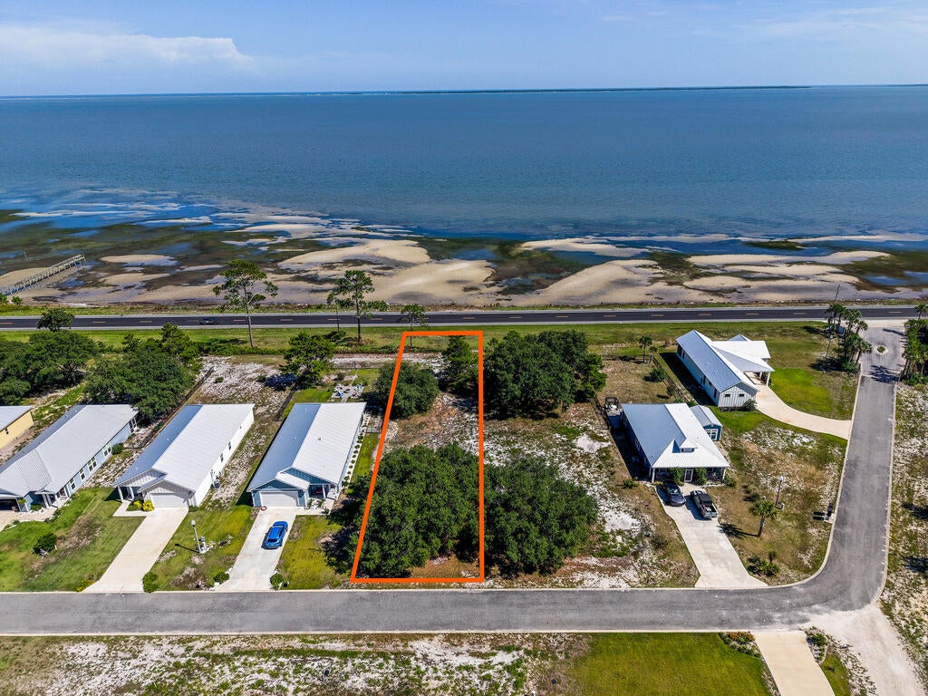 1690 Saint George's Ct, Eastpoint, FL 32328 photo