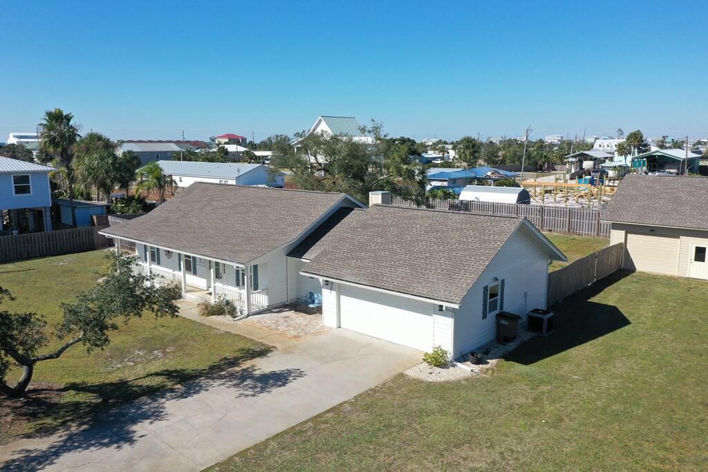 229 Balboa St, Port Saint Joe, FL 32456 photo