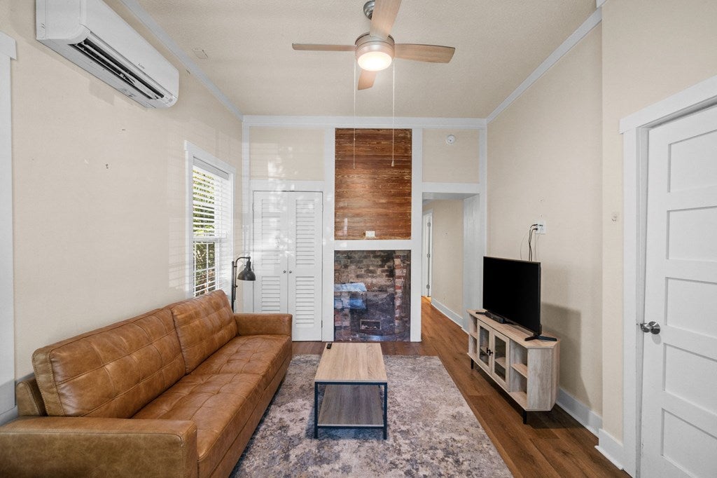 59 Avenue D, Apalachicola, FL 32320 photo