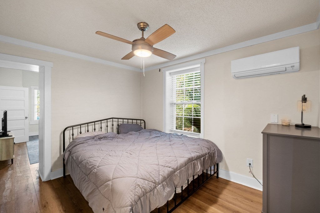 59 Avenue D, Apalachicola, FL 32320 photo