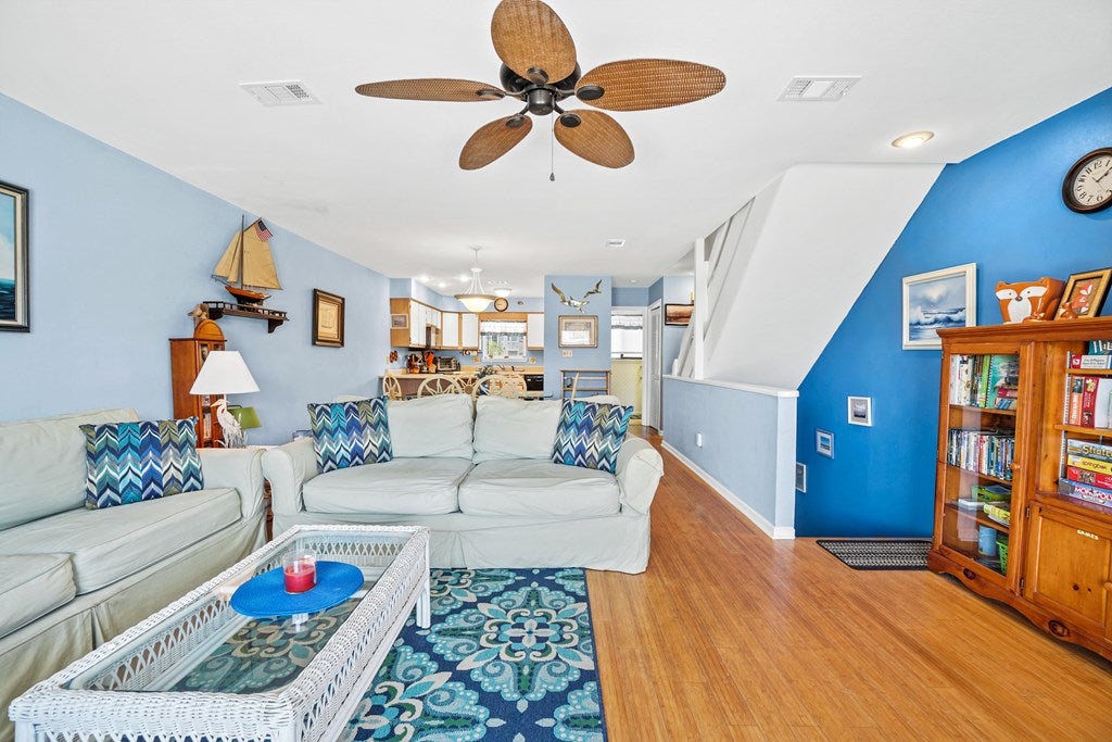 135 Parkside Cir, Cape San Blas, FL 32456 photo