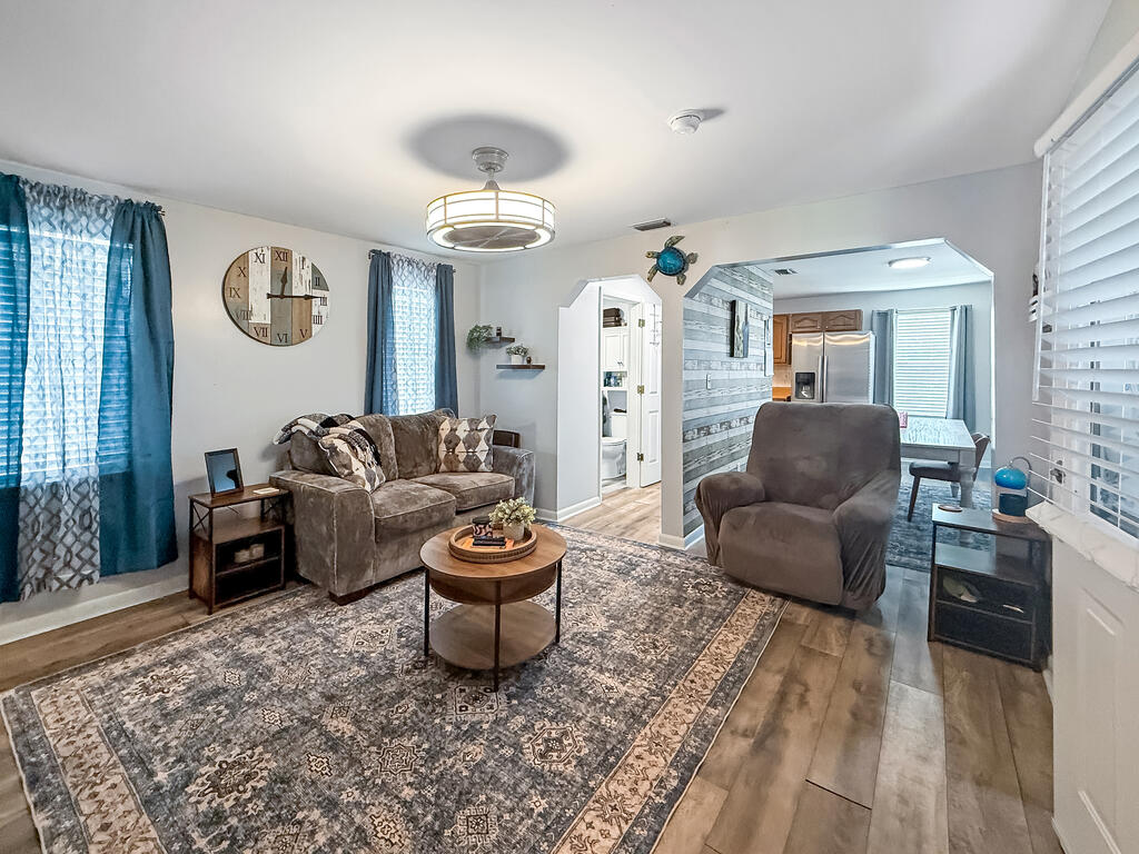 511 Woodward Ave, Port Saint Joe, FL 32456 photo