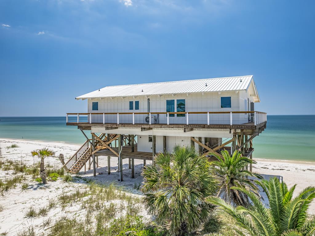 914 Gulf Shore Dr, Carrabelle, FL 32322 photo