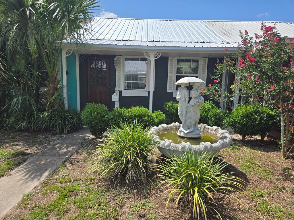 34 3 Holland Ave, Lanark Village, FL 32323