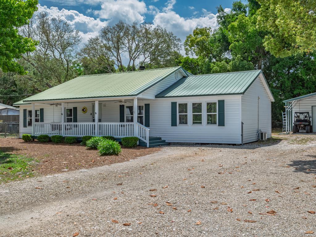 202 Ferry Dock Rd, Eastpoint, FL 32328