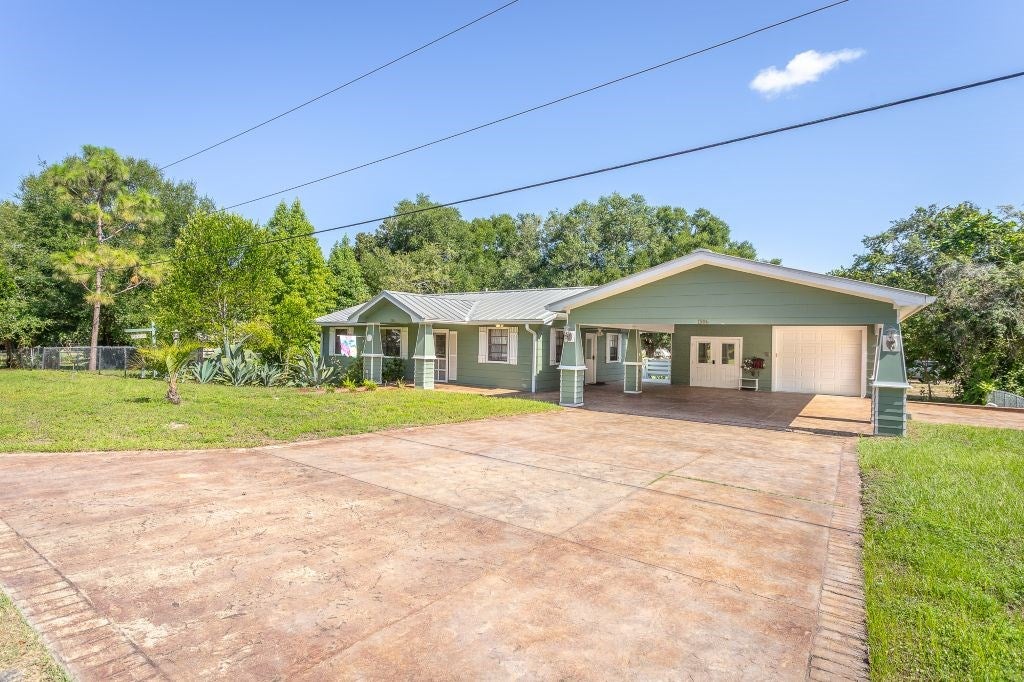 1306 Owens Ave, Carrabelle, FL 32322 photo