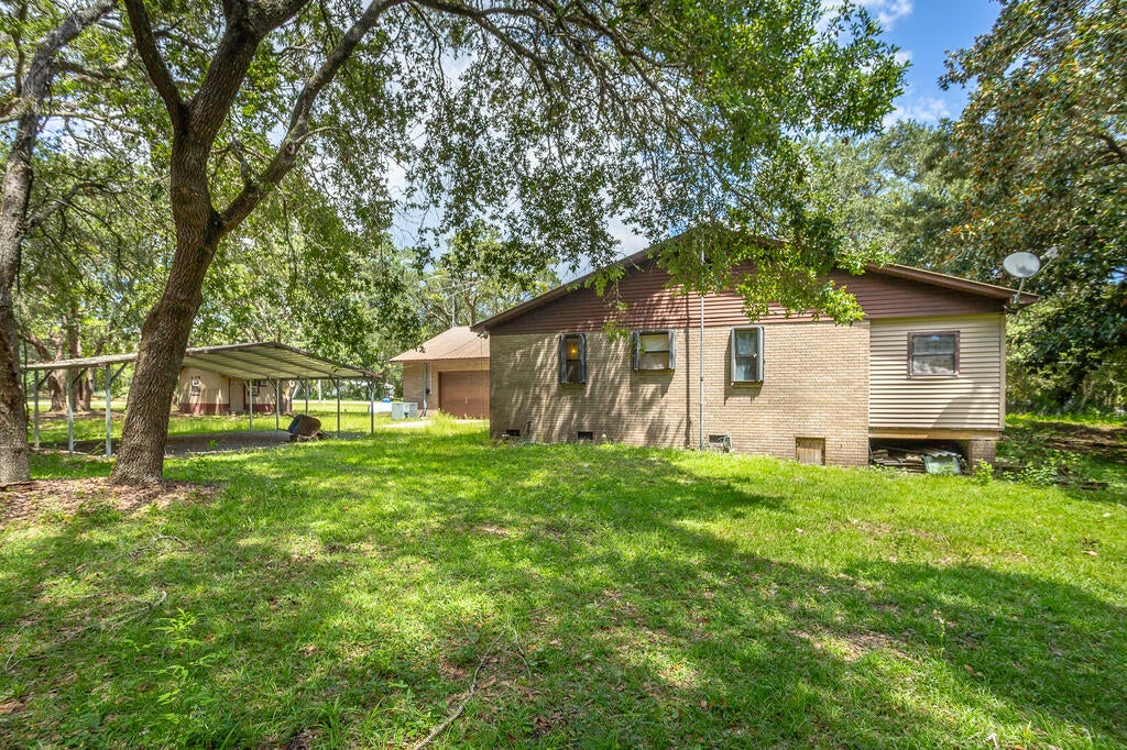 112 Hinton St, Carrabelle, FL 32323 photo