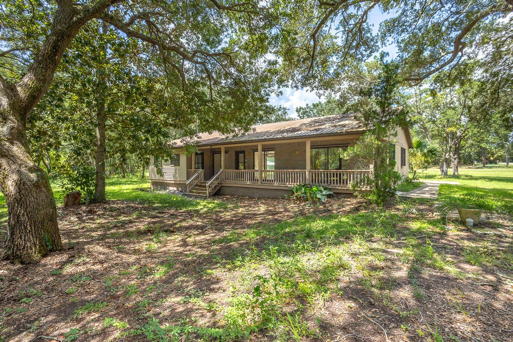 112 Hinton St, Carrabelle, FL 32323 photo