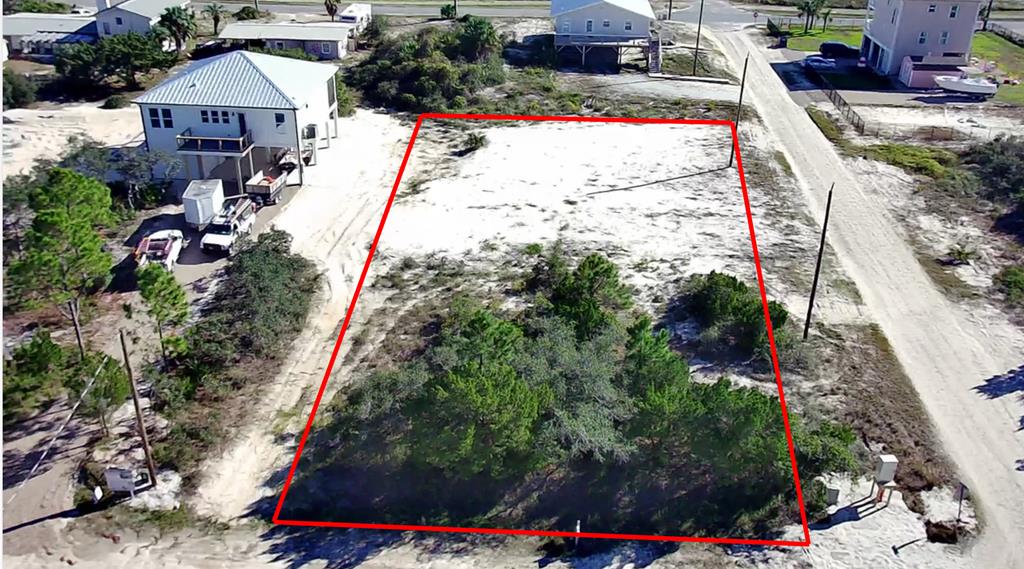 480 W Pine St, St. George Island, FL 32328 photo