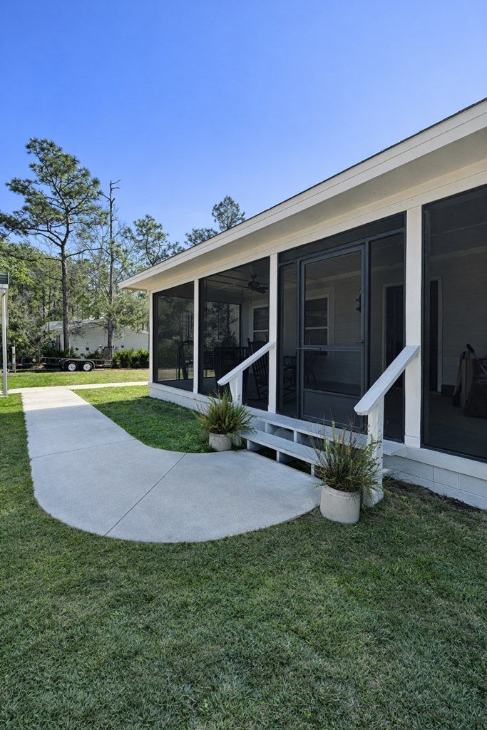 54 Hathcock Rd, Apalachicola, FL 32320 photo