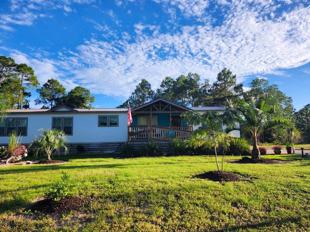511 Avenue H, Carrabelle, FL 32322