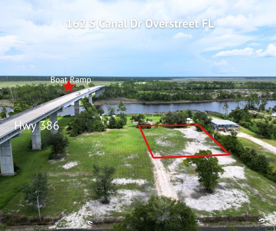 162 Canal Dr, Overstreet, FL 32456