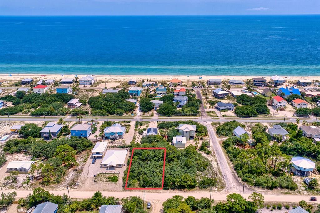 1072 Pine Ave, St. George Island, FL 32328