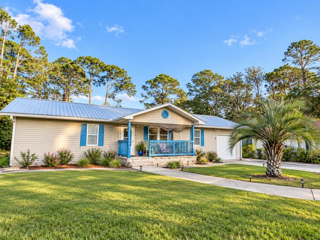 30 Jefferson St, Eastpoint, FL 32328 photo