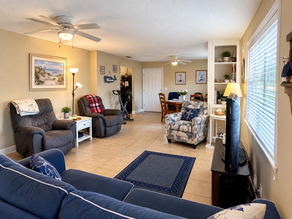 30 Jefferson St, Eastpoint, FL 32328 photo
