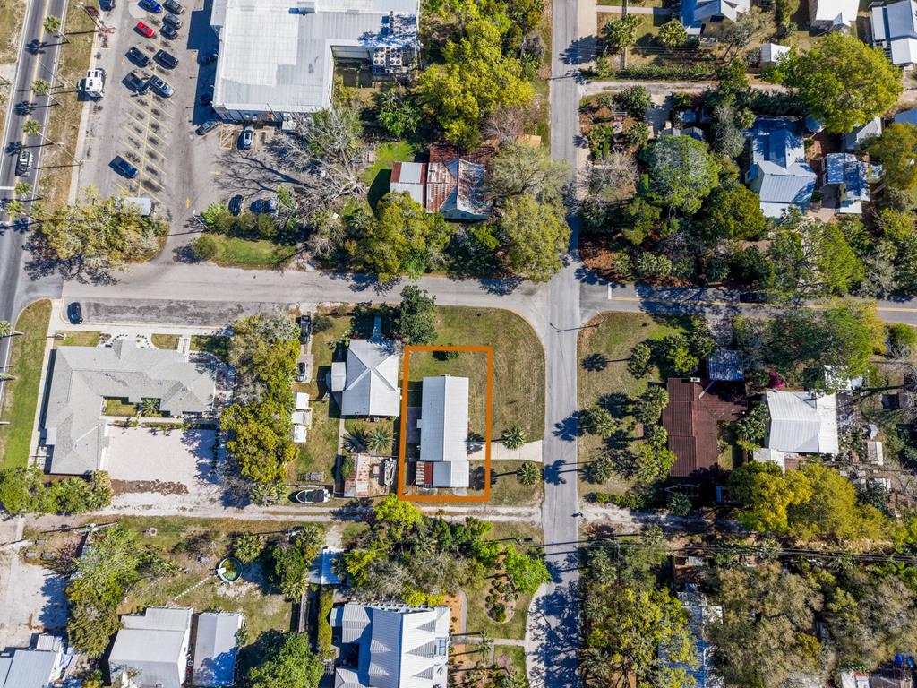 141 Avenue D, Apalachicola, FL 32320 photo